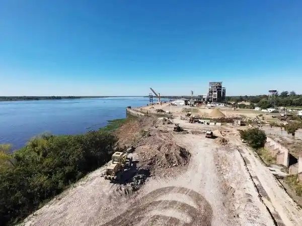 Javier Caffa: “A lo largo y a lo ancho de la
provincia hay distintas obras en ejecución”