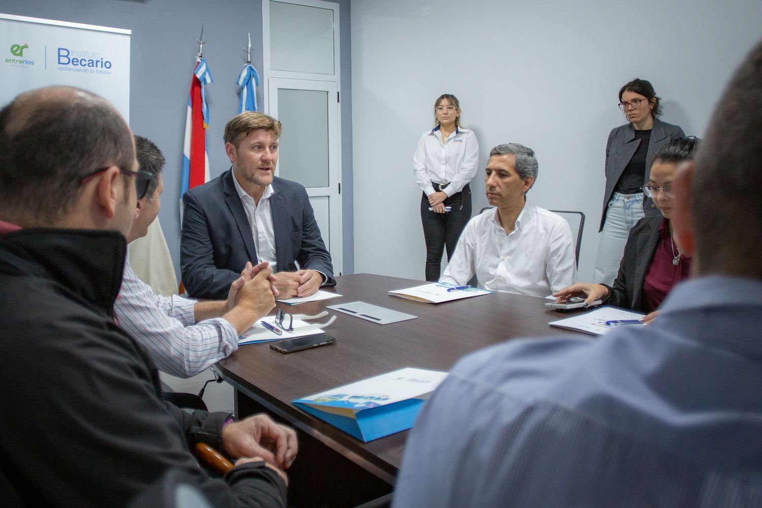 El Becario avanza en un nuevo programa destinado a profesionales