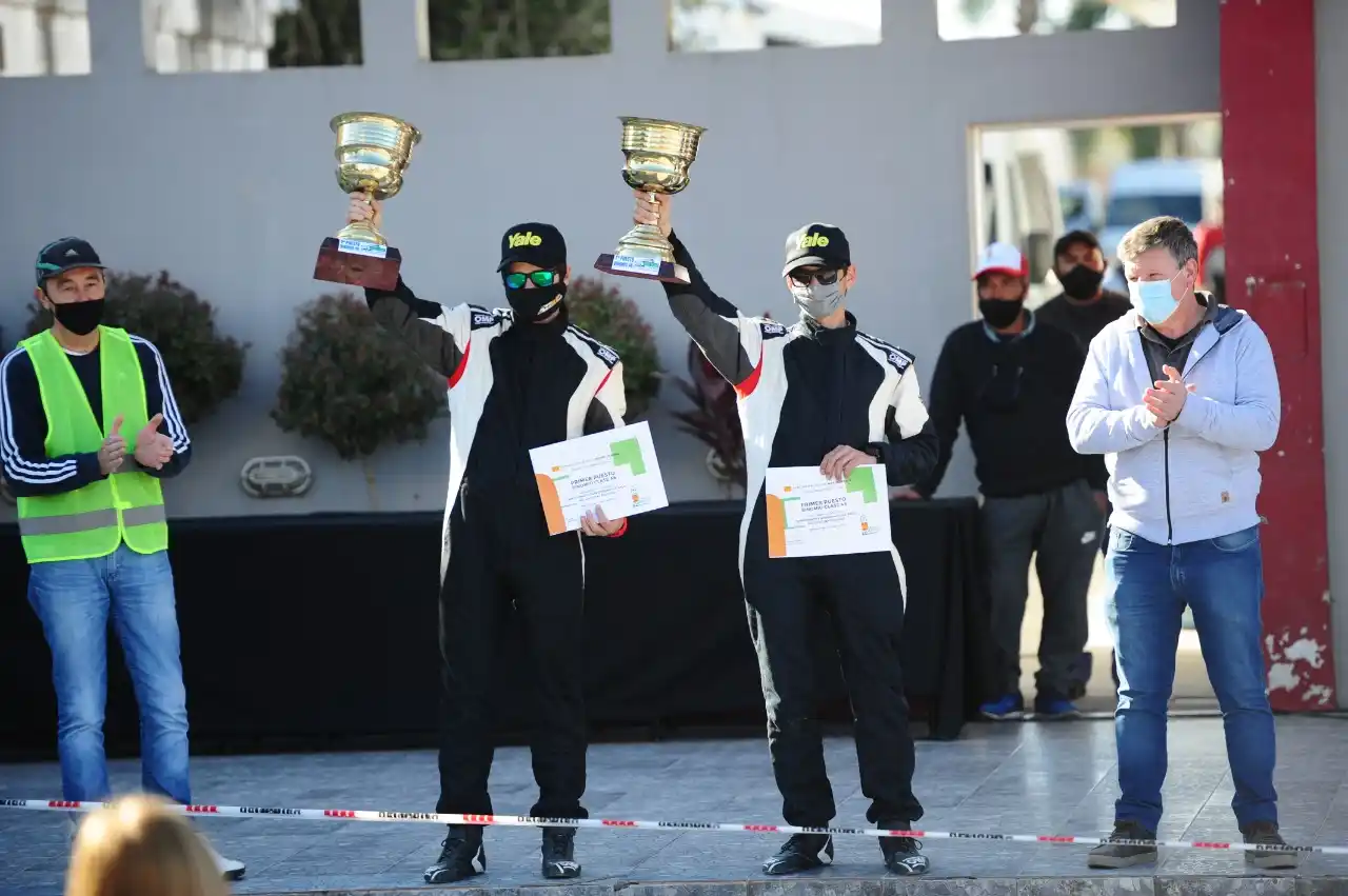 Guillermo Pitón ganó la General y Cristian Delia en la Clase N7L en María Grande