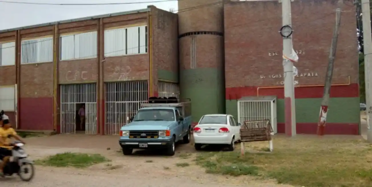 Escuela Zapata Gollán