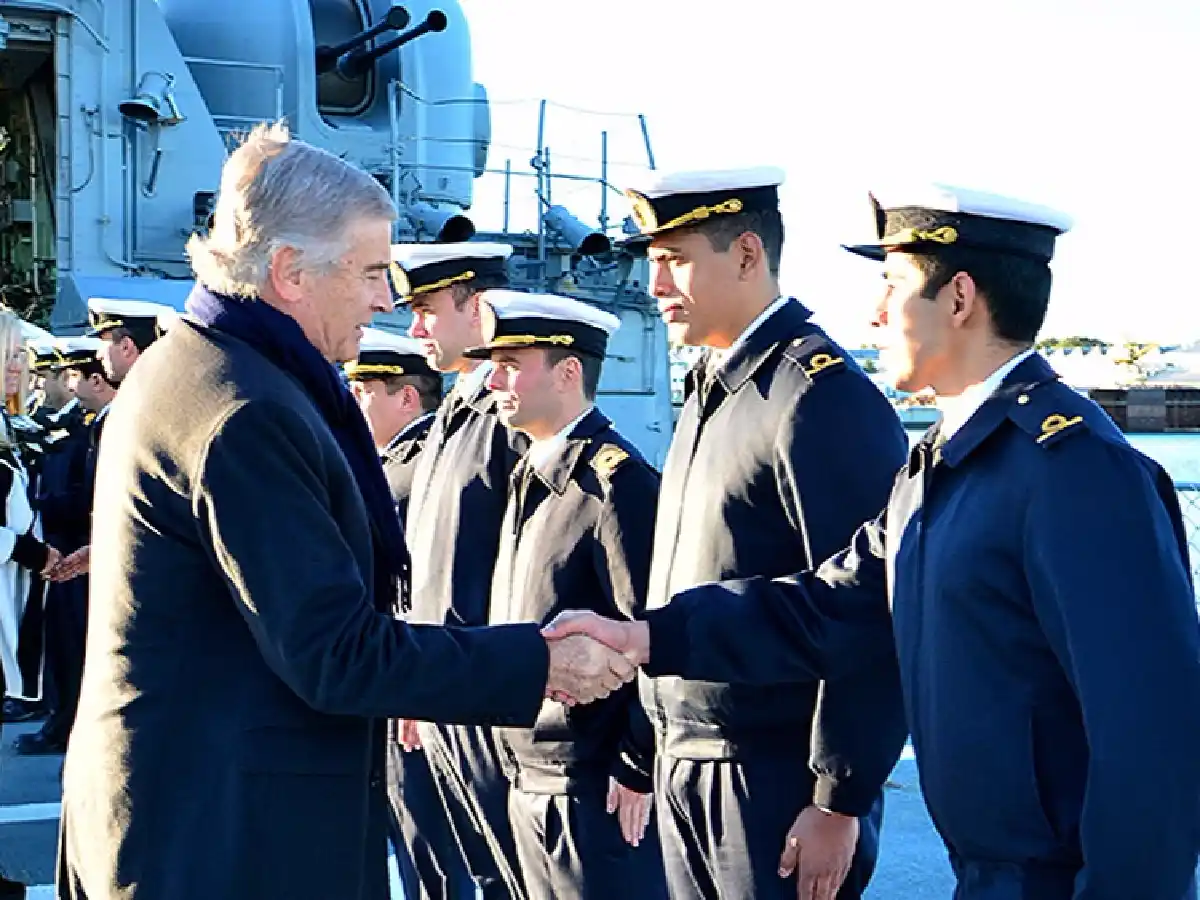 Fuerzas Armadas: Aguad apunta a una "reconversión" y nuevo rol estratégico