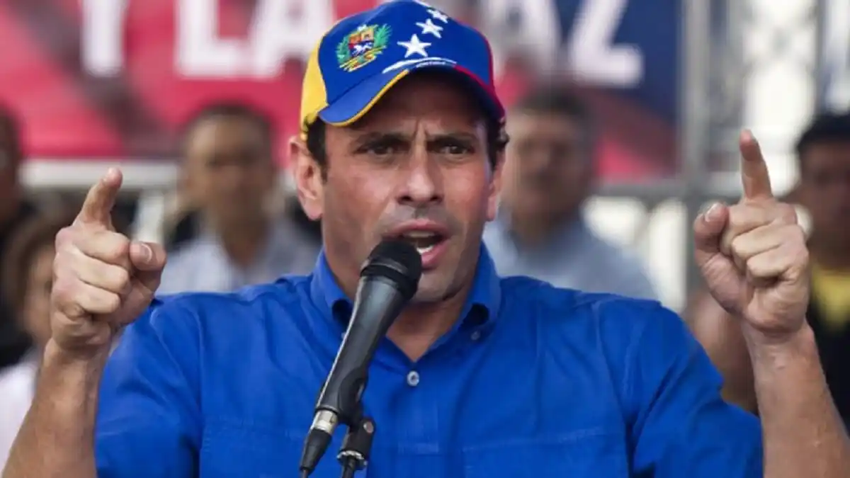«¿MADURO QUIÉNES SON LOS VIOLENTOS?»: sabotean otro acto de Capriles en Apure