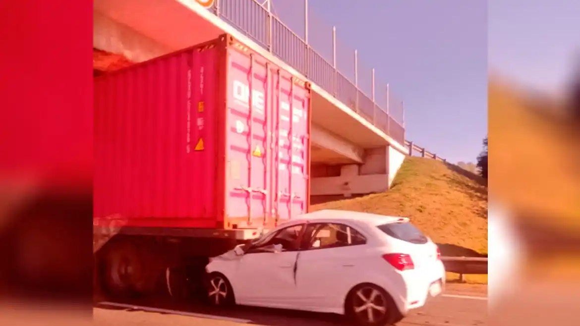 Una persona debió ser trasladada a un centro de salud.