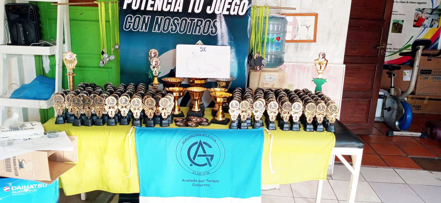 Se corre la prueba atlética solidaria del Padre Petelín