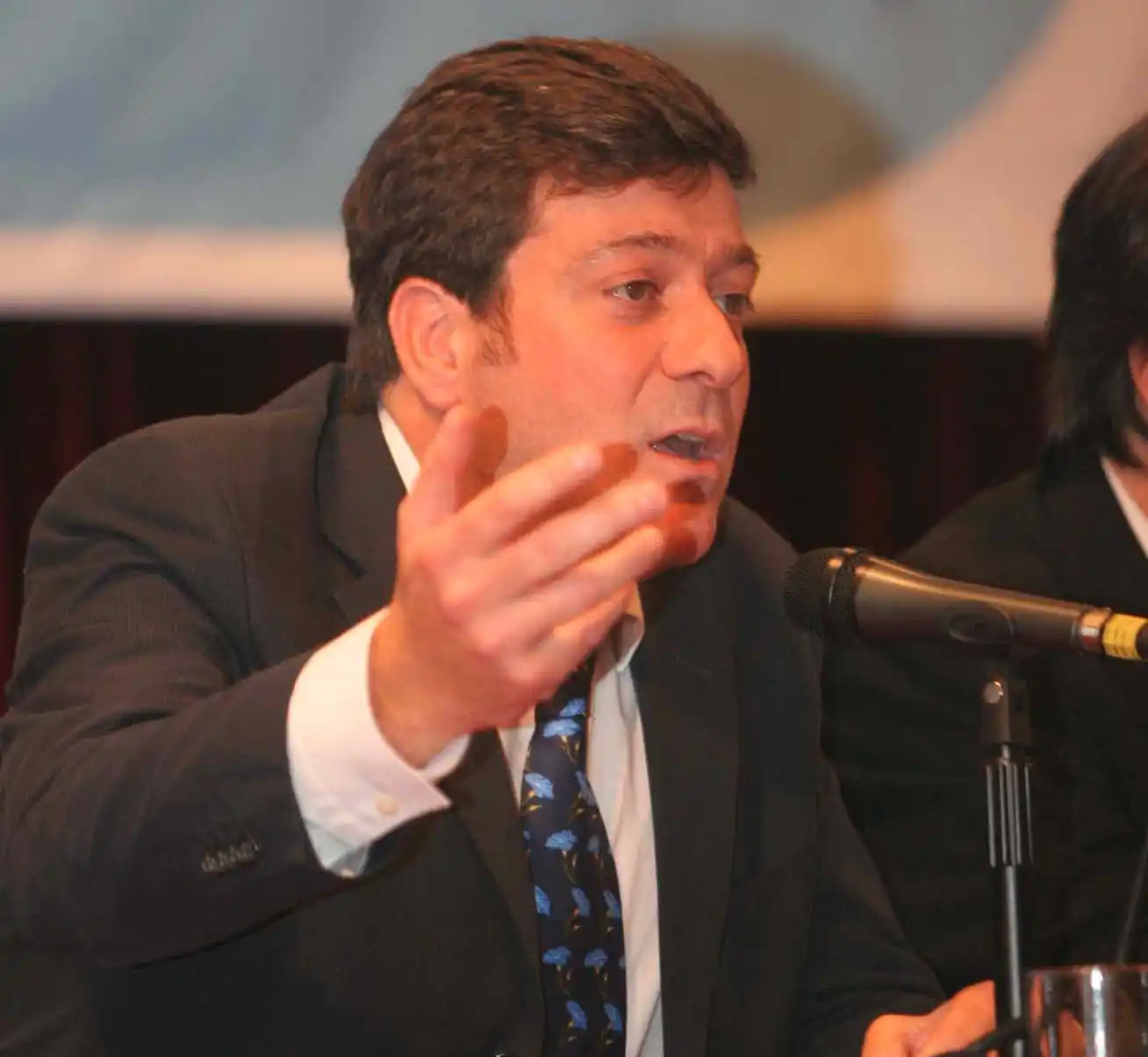 Gabriel Mariotto pide una reforma constitucional en la Provincia 
