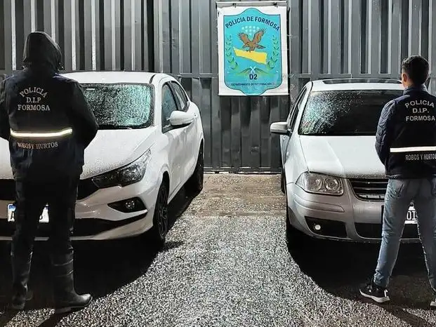 Secuestraron dos automóviles, uno con 
documentación apócrifa, hay un detenido