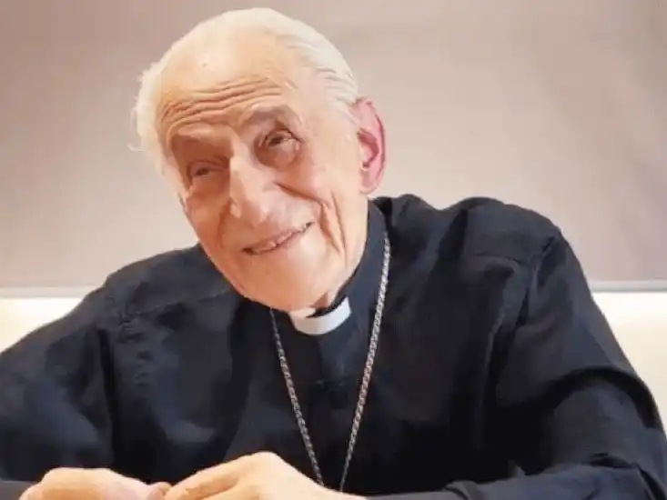 Laura Stratta expresó el pesar por el fallecimiento de Karlic