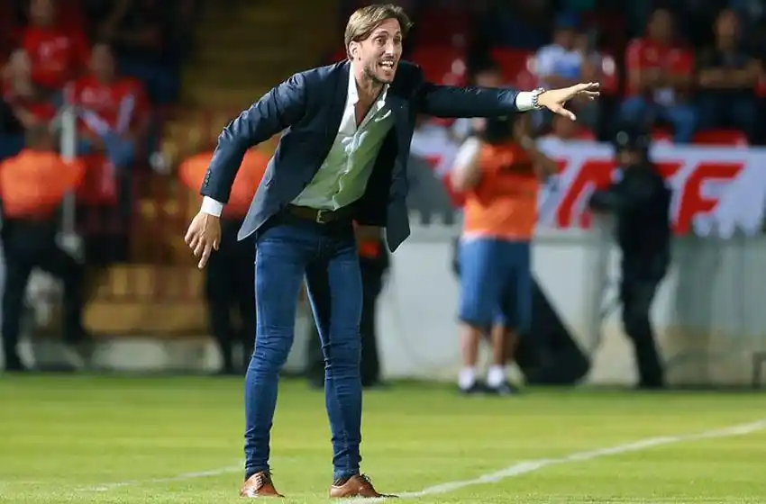 Luis Zubeldía será entrenador de Lanús