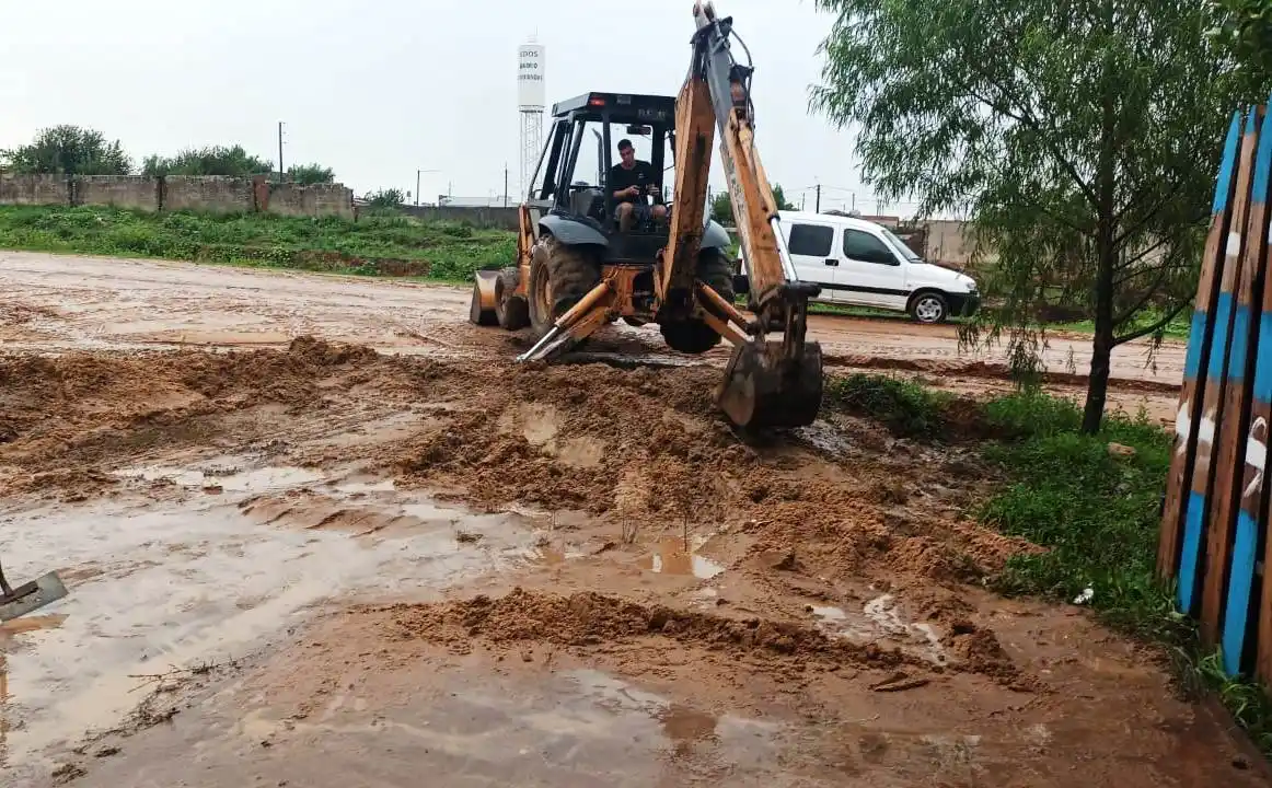 La municipalidad asiste a familias afectadas por el temporal