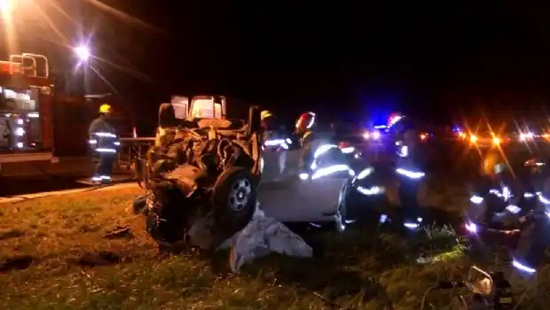 Cuatro personas murieron en un choque frontal en la ruta 30 cerca de Chivilcoy