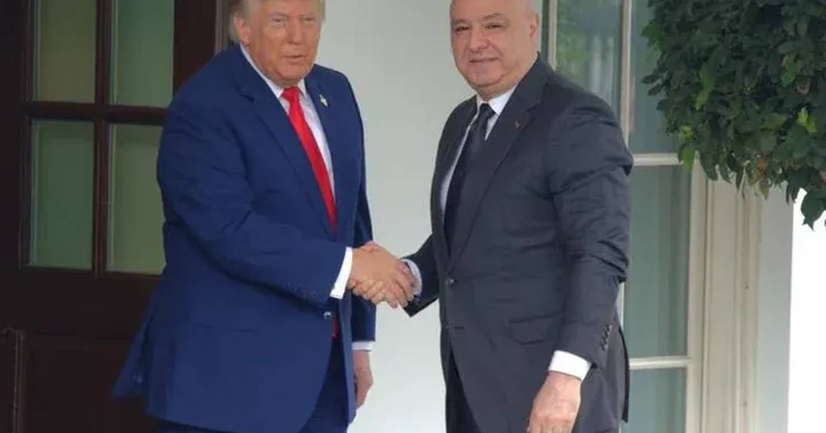 Trump lanzó más advertencias a Irán por su política nuclear