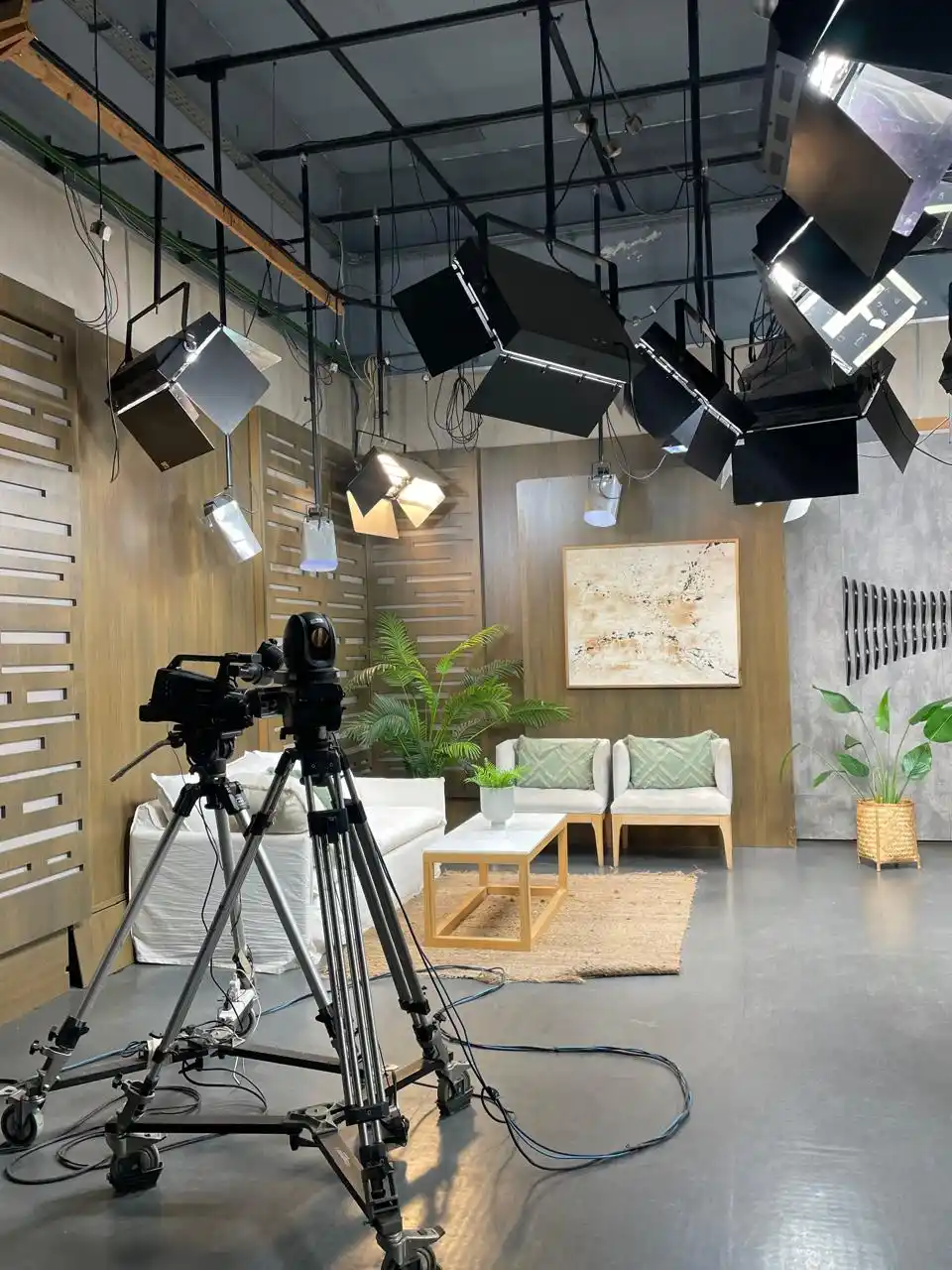 Alumnos de Ayres del Cerro recorrieron los estudios de Eco TV.