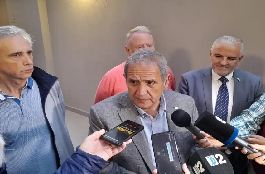 Reducción horaria de trabajo: "Pretendemos que sea un horario menor para distribuir mejor el empleo"