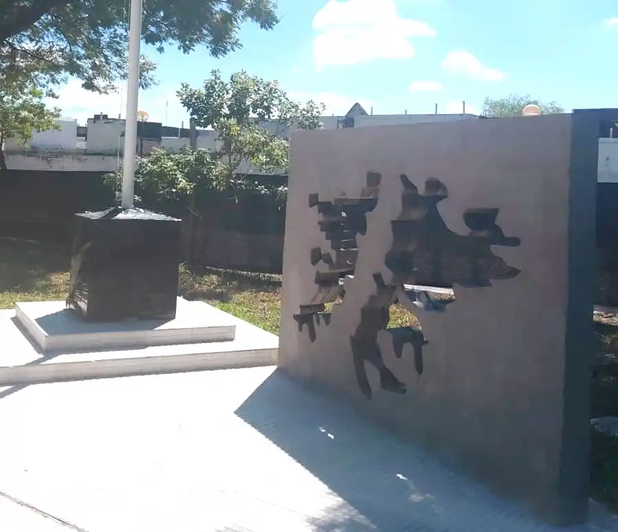 El Gobernador inaugura la nueva Plazoleta “Héroes de Malvinas”