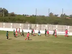 La Academia sigue firme en la cima