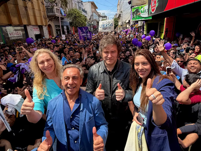 Último fin de semana de campaña: tras su paso por Santiago del Estero, Milei llegó a Tucumán