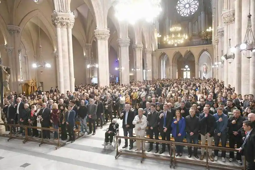 Alberto Fernández asistió a la
Misa por la Paz y la Fraternidad