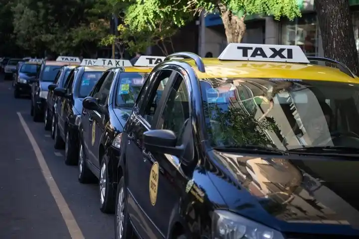 En Mar del Plata existen 2147 licencias de taxis otorgadas con carácter precario.