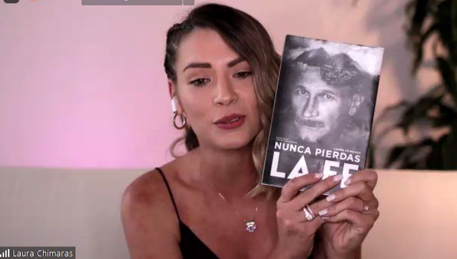 Laura Chimaras abre estos recuerdos de su padre
