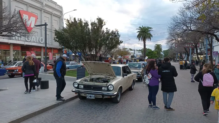 José Luis Franco y Elvio Varela - Integrantes de la Agrupación Toritos de Rafaela	encuentro toritos rafaela - 4