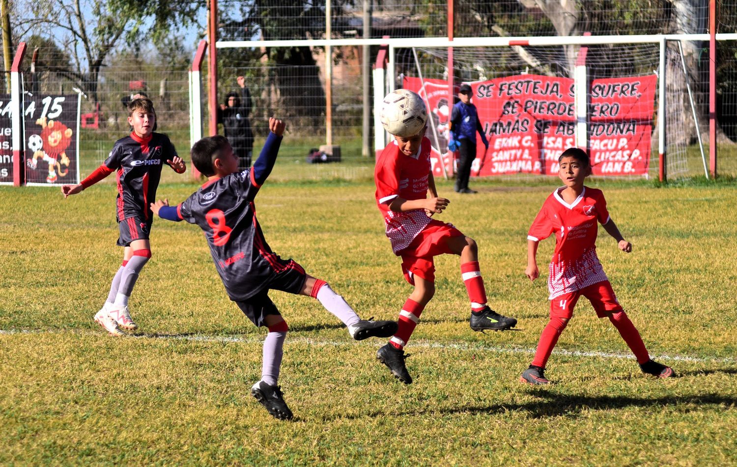 Se viene una nueva jornada sabatina de fútbol.