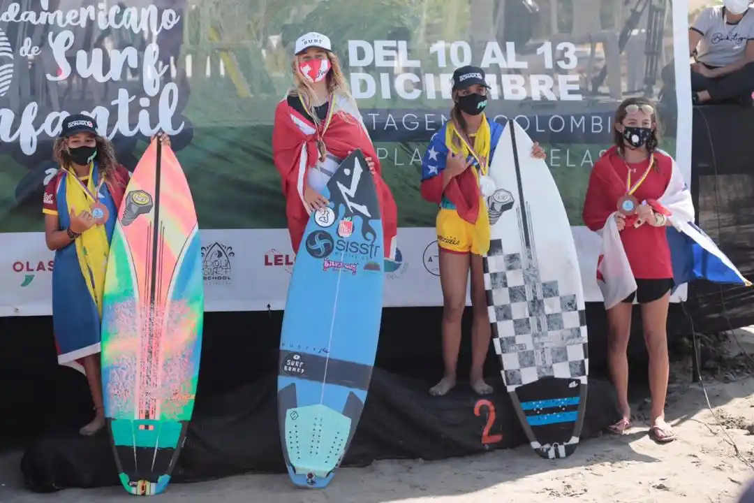 Plata y bronce para Venezuela en surf infantil en Cartagena