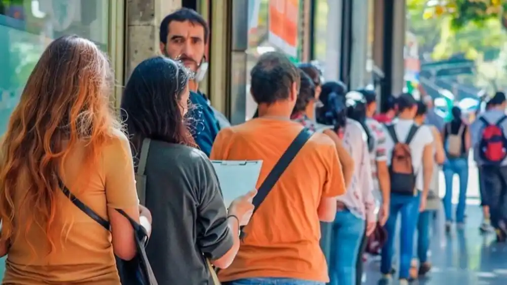 El desempleo subió en el último trimestre de 2025 y llegó a 7,5%, según el INDEC