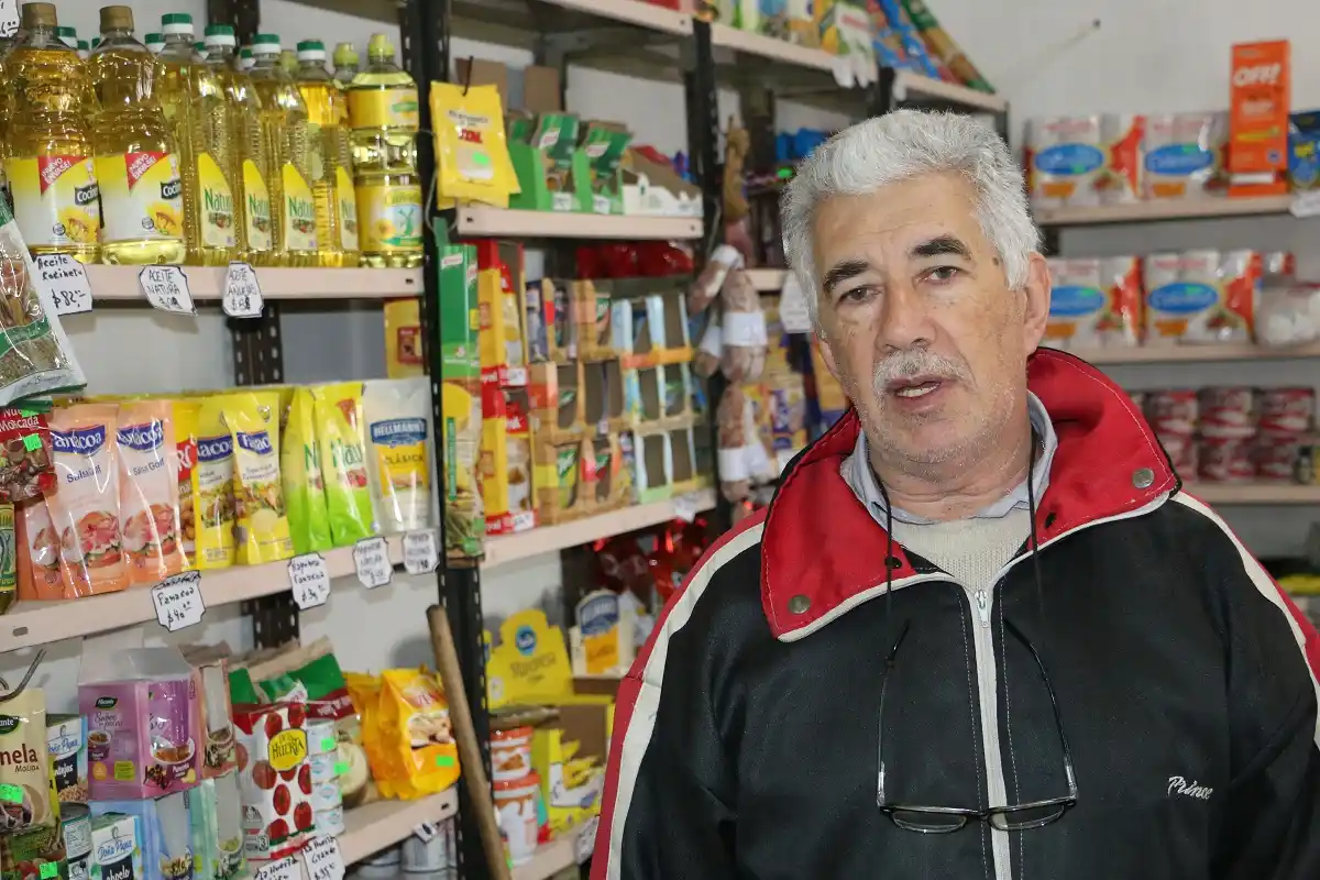 Los almacenes en jaque: Servicios, impuestos y bajo poder adquisitivo