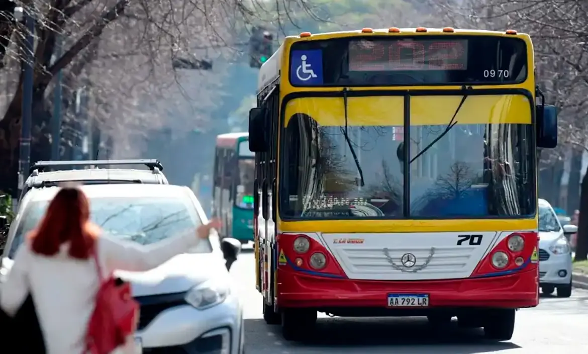 Los aumentos en el transporte están en veremos por una cautelar presentada por el intendente de Esteban Echeverría, Fernando Gray.