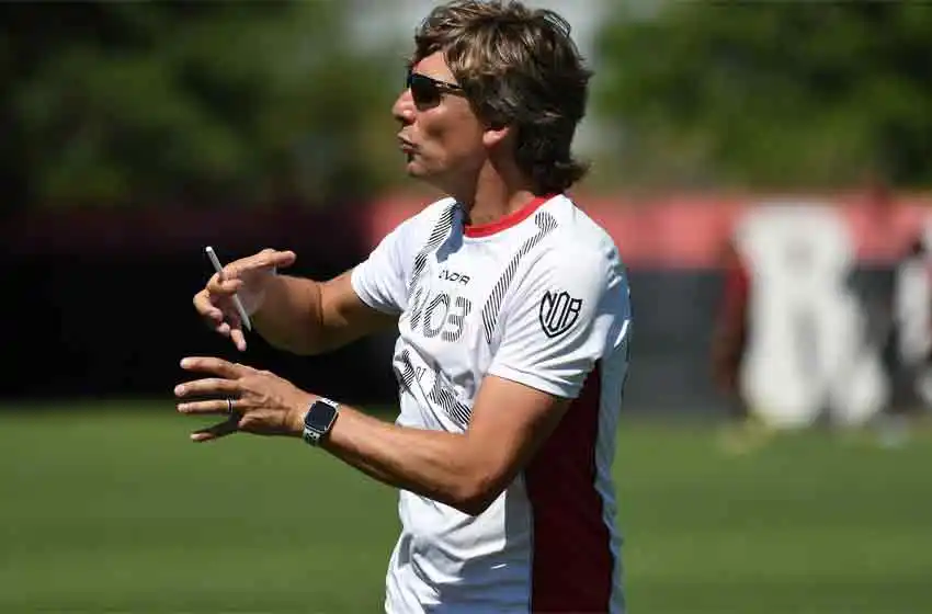 Heinze: «La tristeza y la alegría del hincha depende de mi responsabilidad»