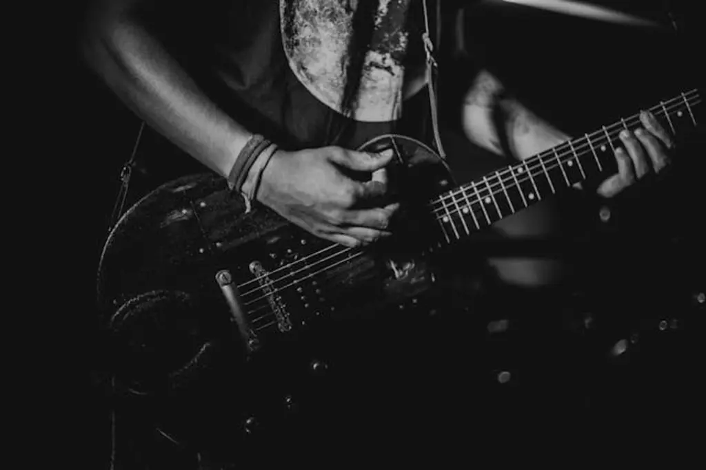 Una noche a puro rock, con entrada gratuita, gastronomía, feria de emprendedores y música en vivo.