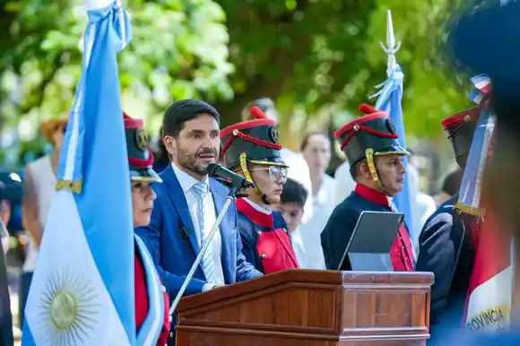 Pullaro encabezó la conmemoración de 452° aniversario de la fundación de la ciudad de Santa Fe.