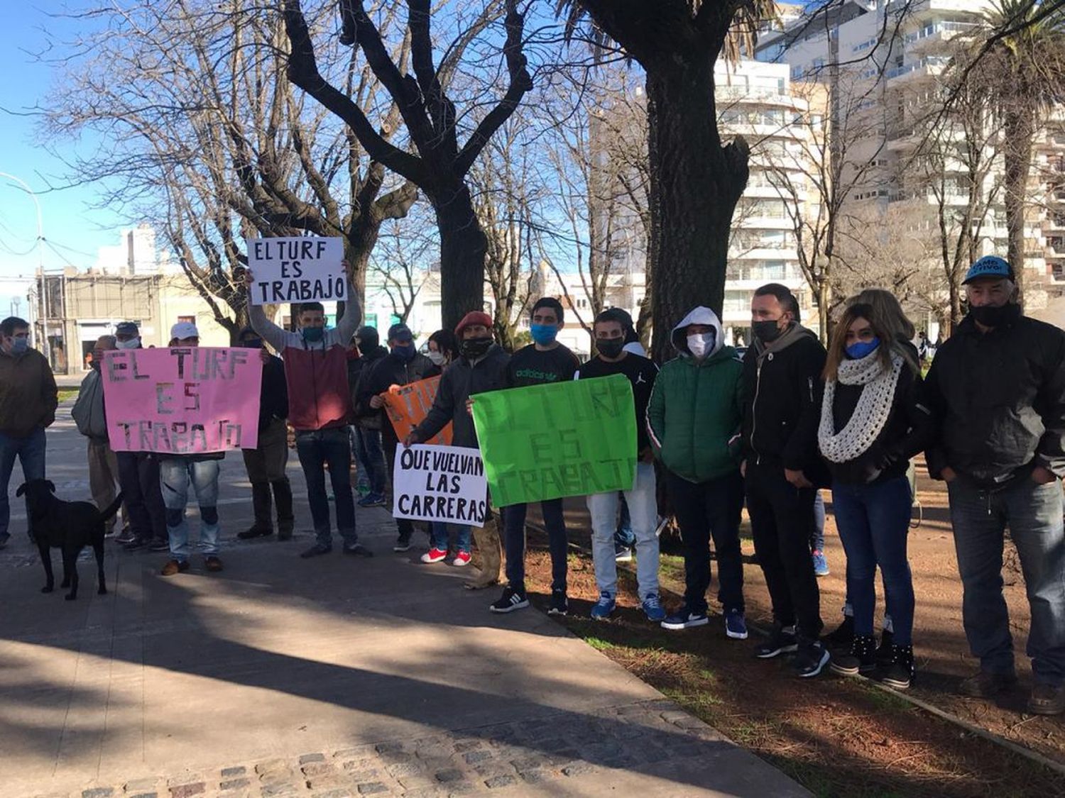 Trabajadores del Turf pidieron que vuelvan las carreras en Tandil, sin público y con dos personas por caballo