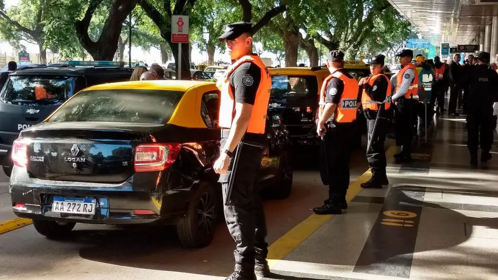 Taxistas se manifestaron contra el sistema de tarifas prefijadas