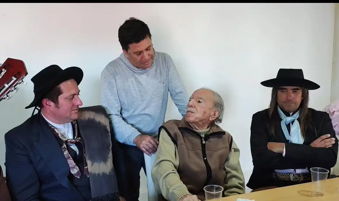 Proponen instituir el “Día de la Milonga Entrerriana” en homenaje a Víctor Velázquez