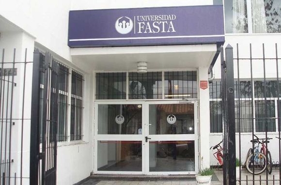 UFASTA presentó el libro "Por una Internet + Sana": herramientas para un entorno digital más seguro
