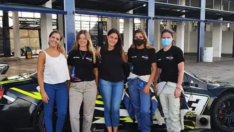 Histórico: Debuta en el Top Race el primer equipo femenino de Argentina y que tiene sede en Campana