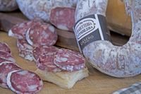 Charcutería Tandilera lanzó su distintiva línea de chorizos secos