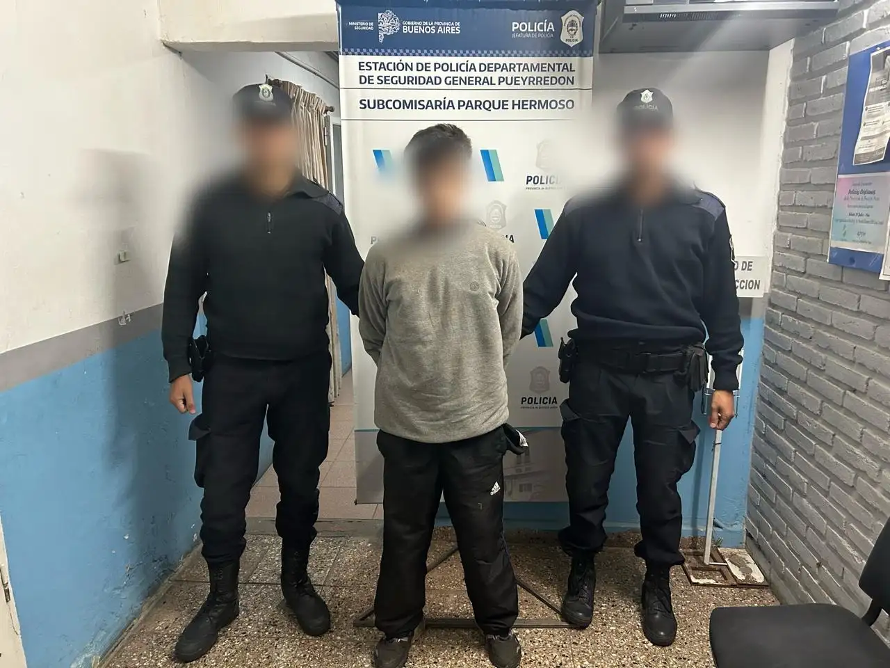 En el intento por detener al malviviente, el hombre recibió un duro golpe en su rostro que le generó escoriaciones leves.