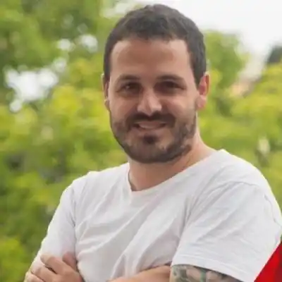 Emiliano Gordin: “Estamos más cerca de hacer los juegos Margaret Thatcher que los Evita”