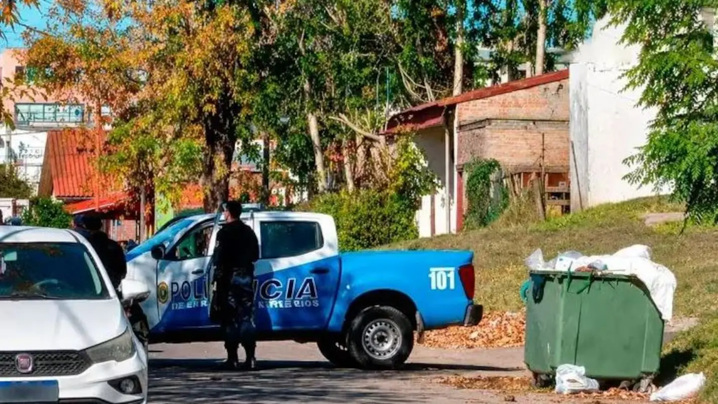 Macabro hallazgo: Una mujer encontró un feto de seis meses dentro de un contenedor de basura