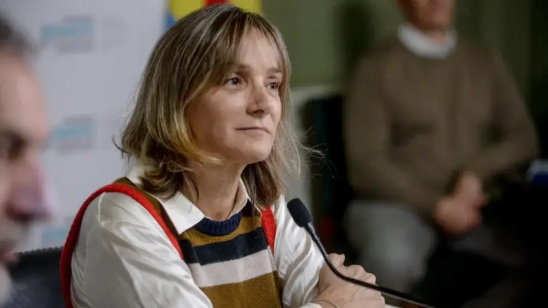 La senadora provincial Malena Galmarini presentó un proyecto para limitar a 15% la venta de tierras rurales bonaerenses a capitales extranjeros.