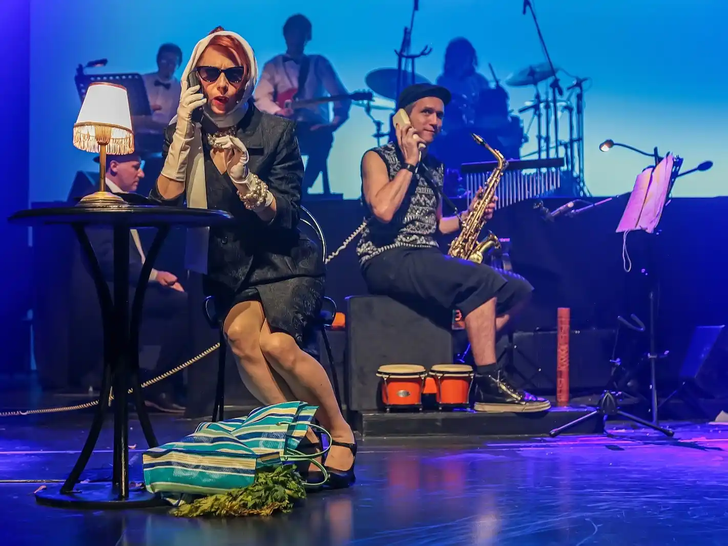 La propuesta incluye una banda en vivo de primer nivel.