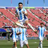 Argentina goleó a Nigeria y avanzó a cuartos de final