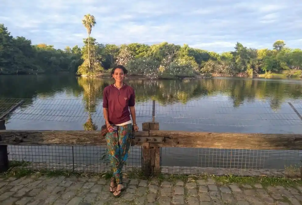 Cecilia en la Laguna del Parque, en enero; luego, regresó a la ciudad en marzo, para el cumpleaños de una tía