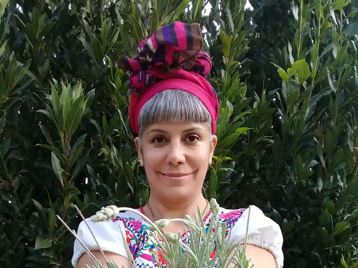 De Buenos Aires a Zenón Pereyra: “Recomiendo a la gente que se quite los zapatos y pise la tierra”                                                                                                    