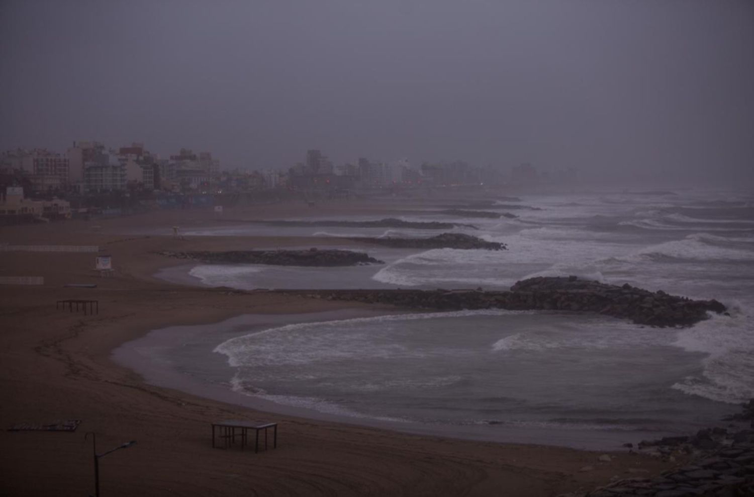 Alerta por tormentas fuertes y ráfagas intensas para este domingo