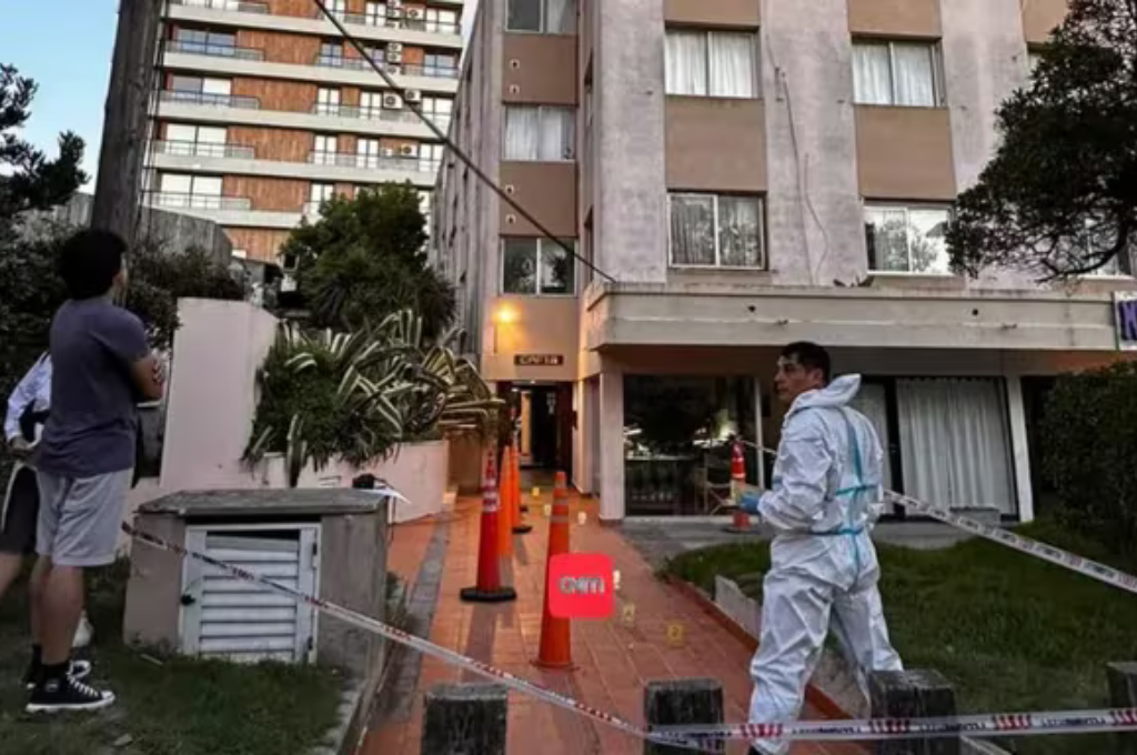 El chef fue hallado en el departamento por una amiga, con quien compartía el lugar