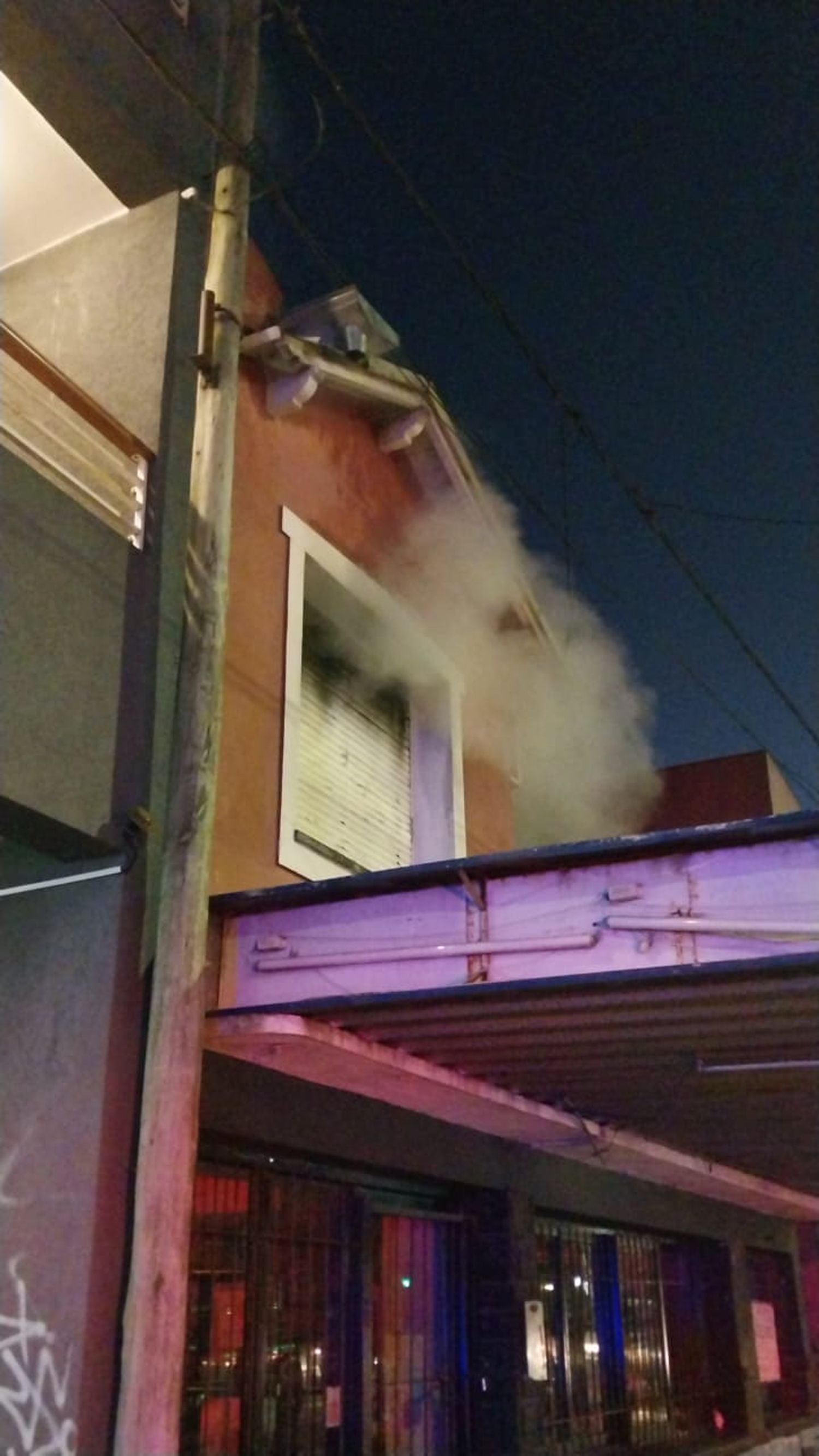 El incendio fue en una vivienda ubicada en España al 100.