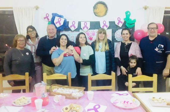 Brindaron una charla para concientizar sobre el cáncer de mama